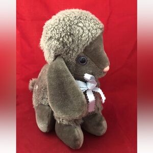 Vintage 1985 Graphics International 11" x 10"  Plush Gray Lamb Sheep Stuffed Toy